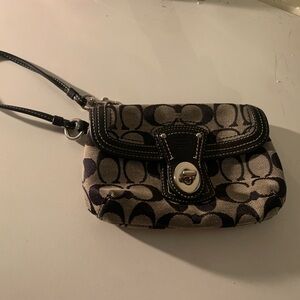 Coach Signature Canvas Leather Trim Turnlock Logo Wristlet Black Cream Tan Small